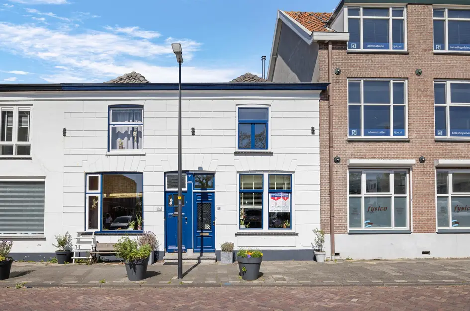 Fenacoliuslaan 10 in Maassluis