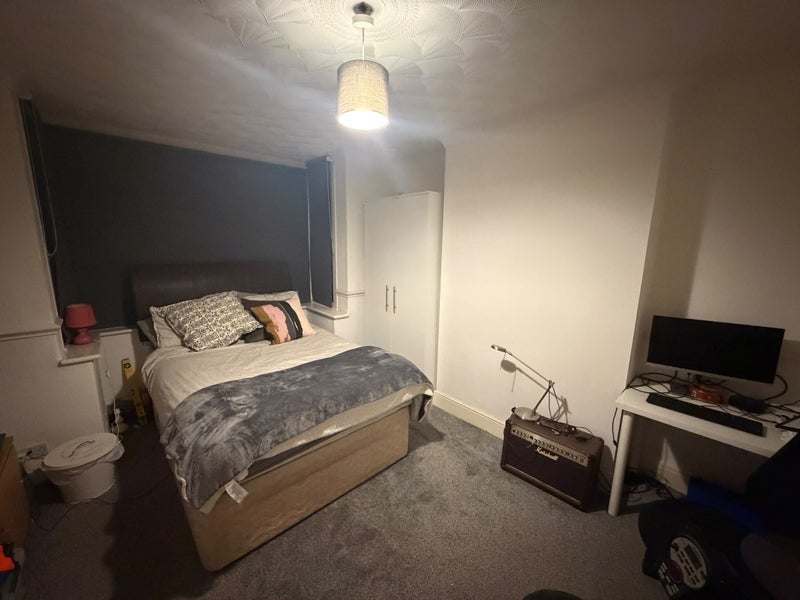 Room Filton Avenue in Bristol