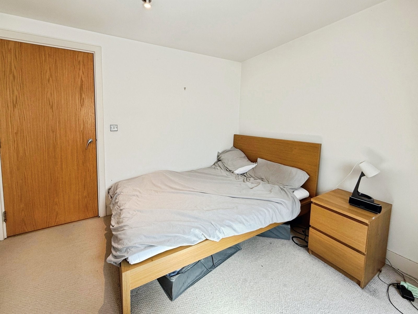 Flat Armouries Drive in Leeds
