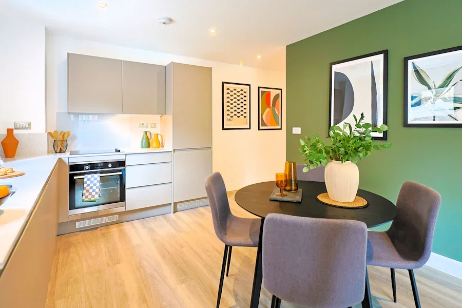 Flat Three Queens Lane in Bristol