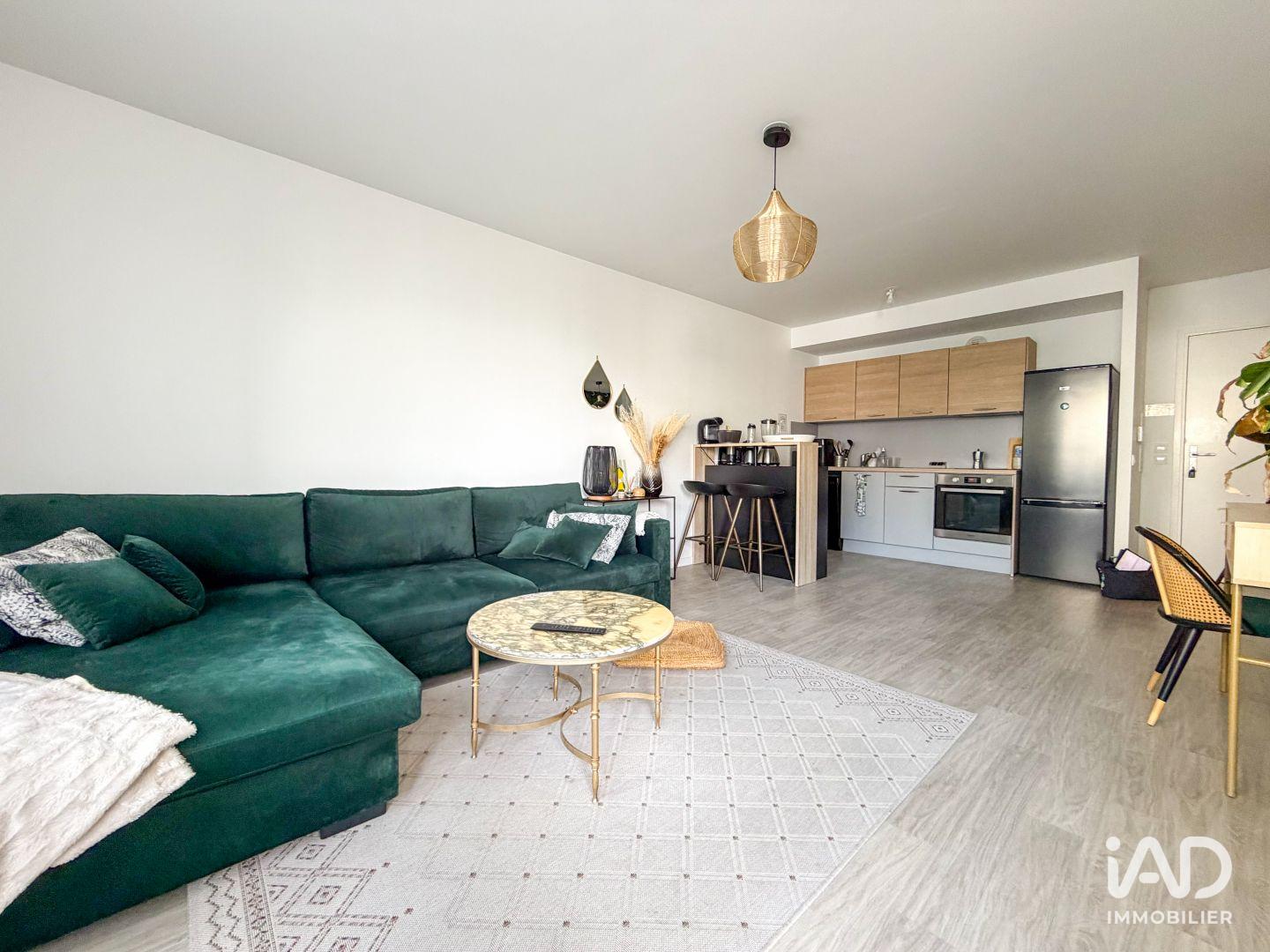 Flat Avenue Des Champs Lasniers in Les Ulis