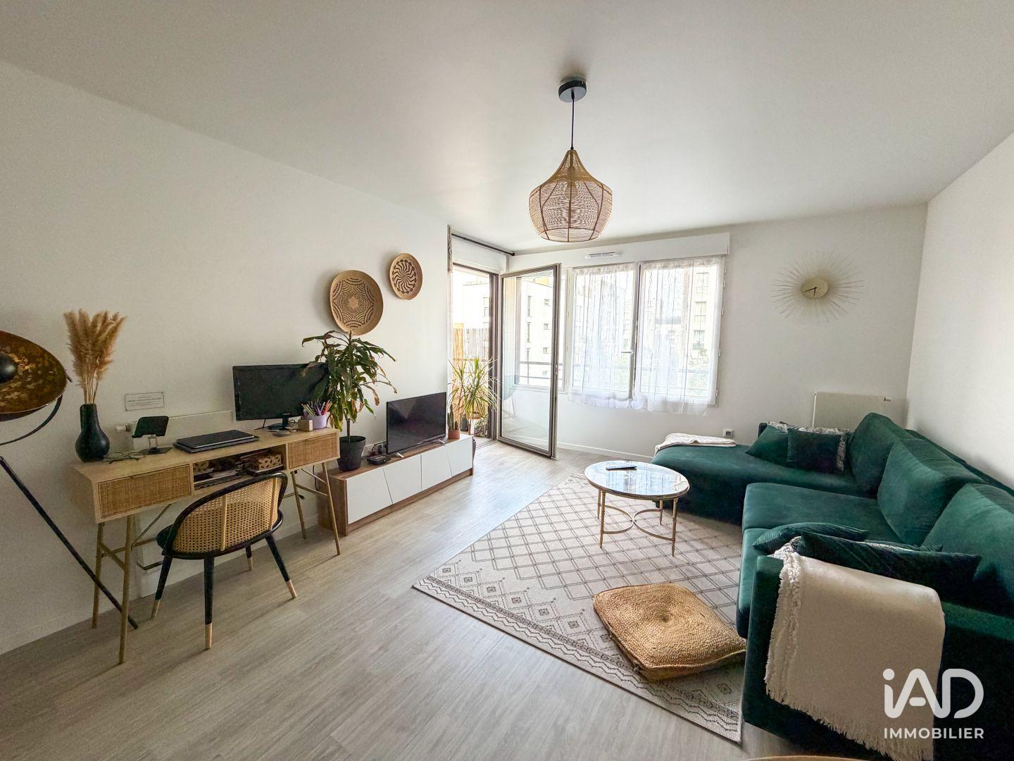 Flat Avenue Des Champs Lasniers in Les Ulis