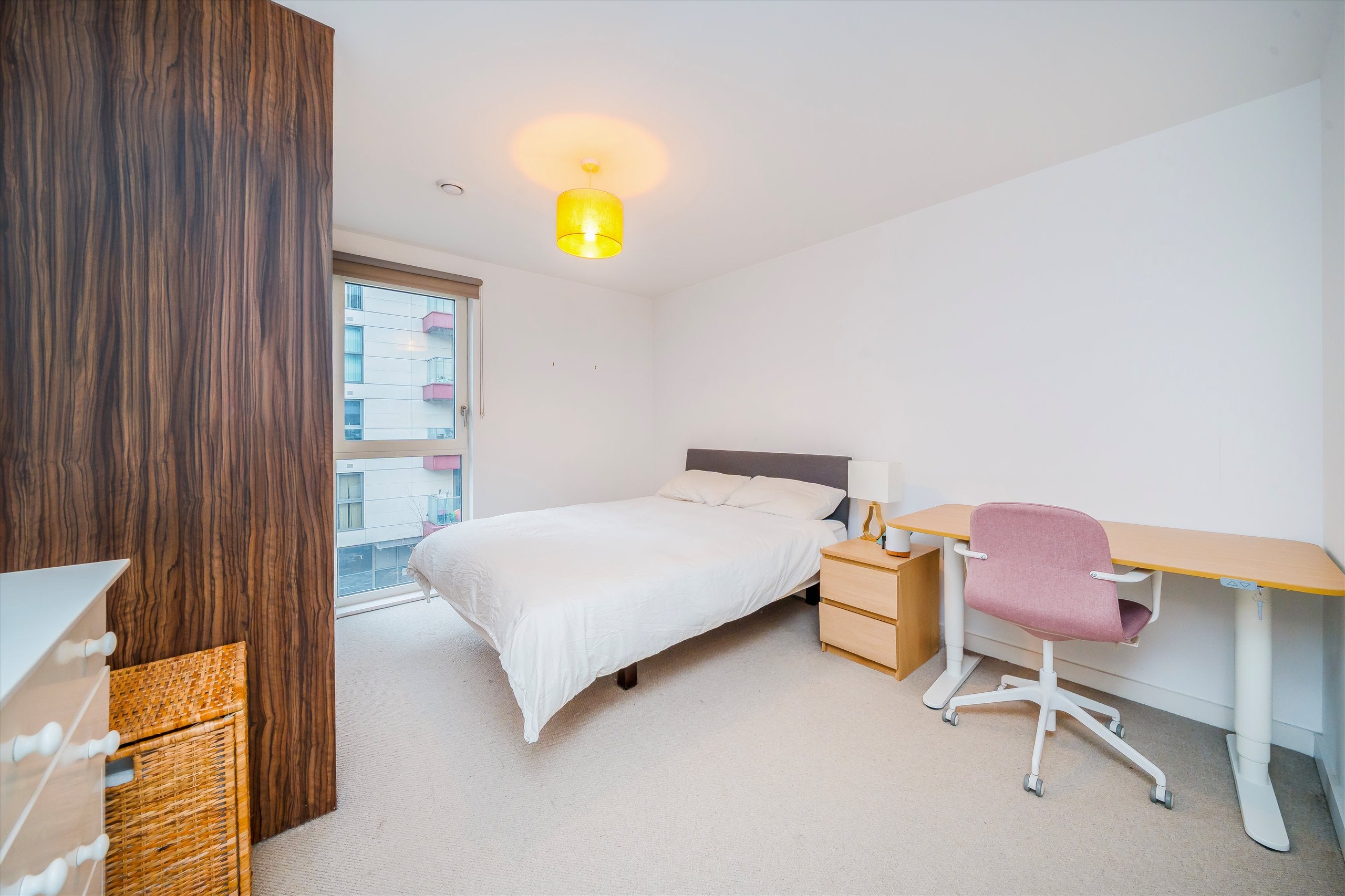 Flat Bethnal Green Road in Greater London