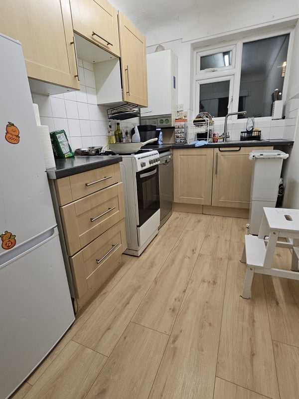 Room Stamford Place in Trafford