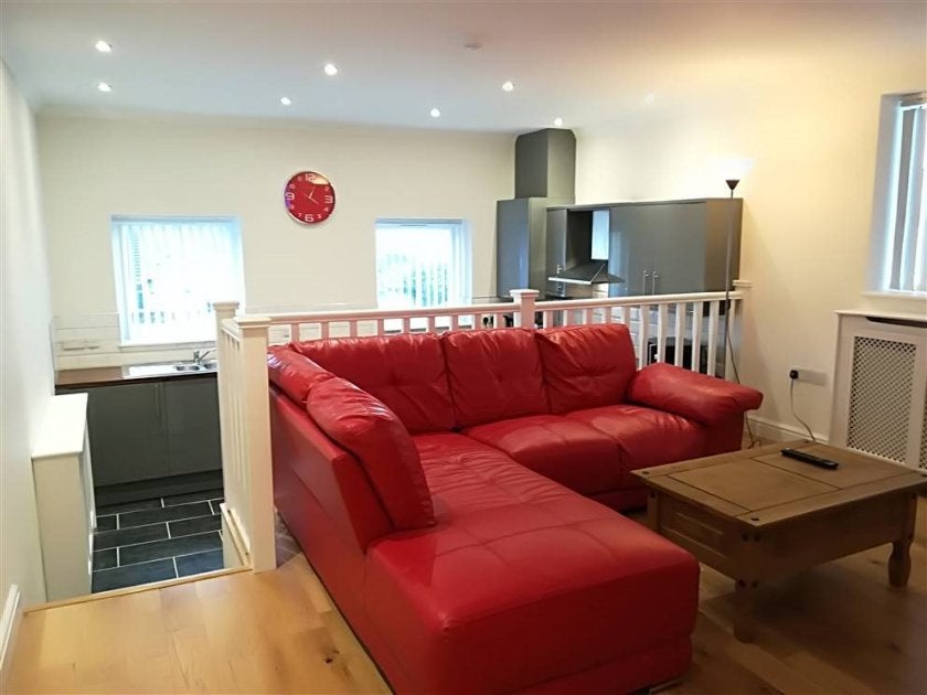 Flat Sketty Road in Swansea