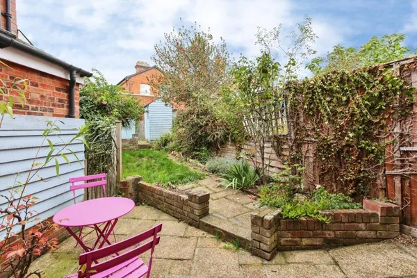Flat Lodge Road in Tonbridge and Malling