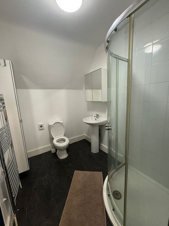 Room Cedars Road in Greater London