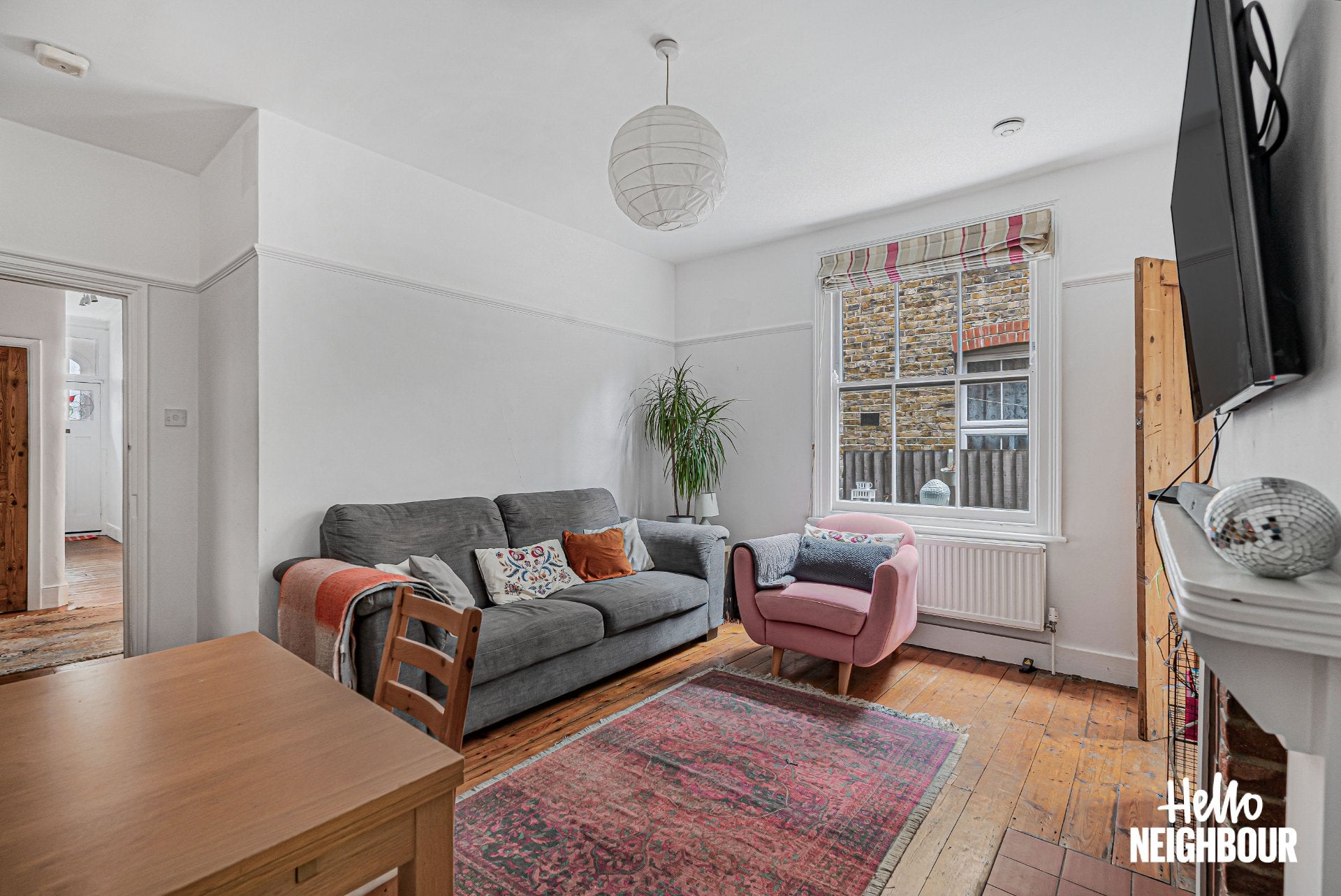 Flat Netherfield Road in Greater London