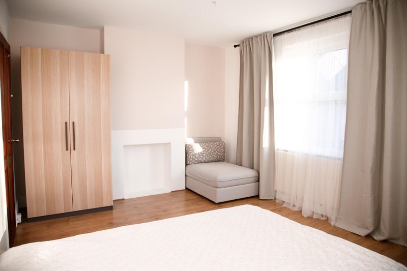 Room Albert Road in Greater London