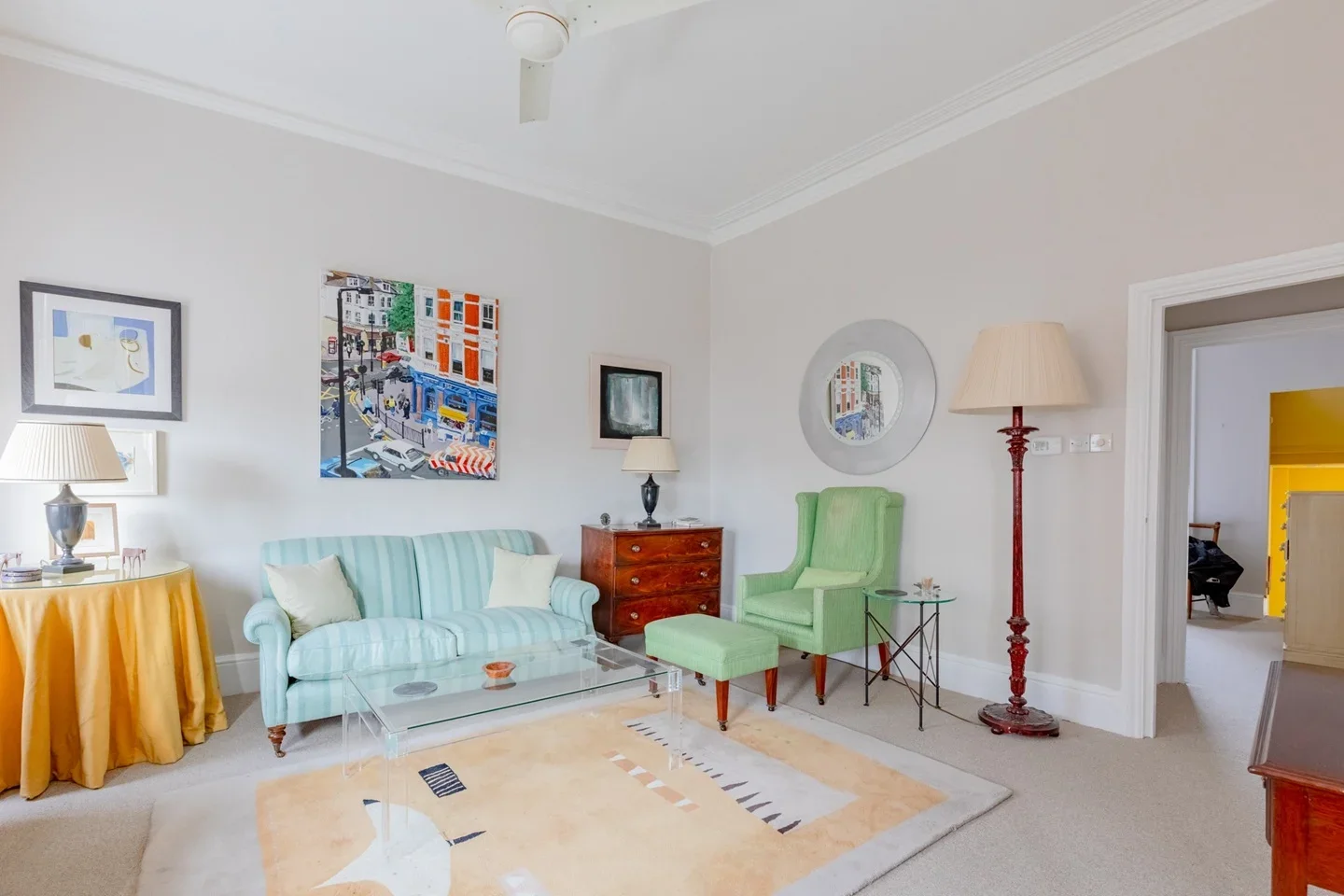 Flat Earl's Court Road in Greater London