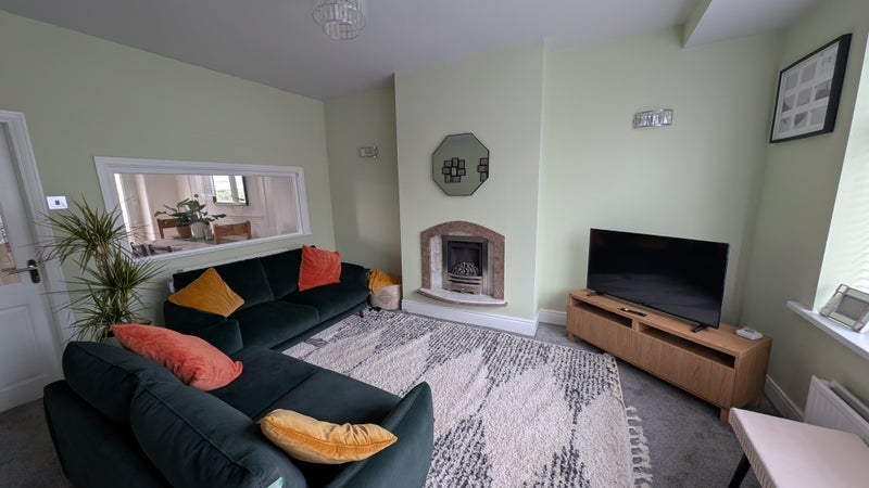 Room Russell Place in Hyndburn