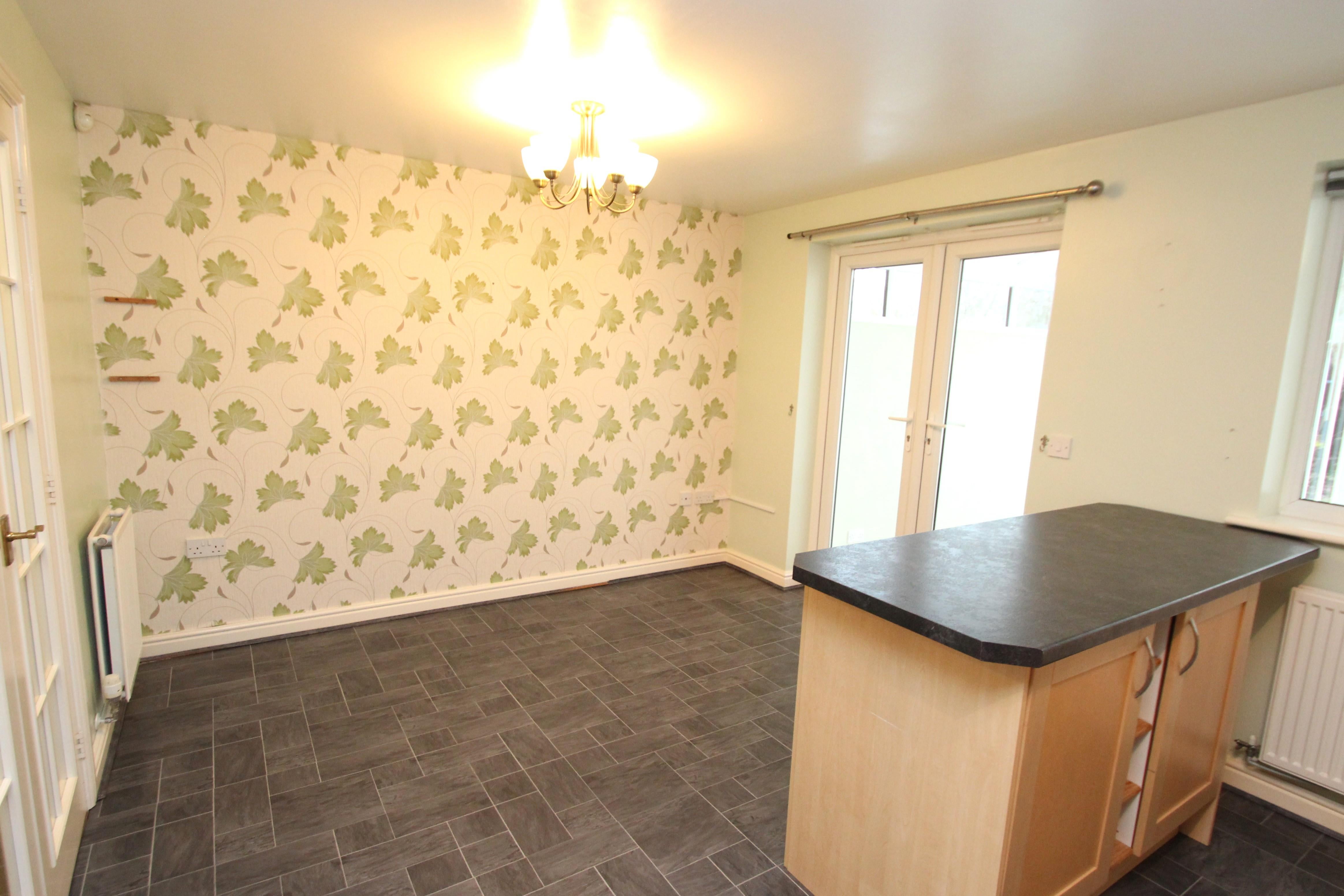 House Sunningdale Drive in Rushden
