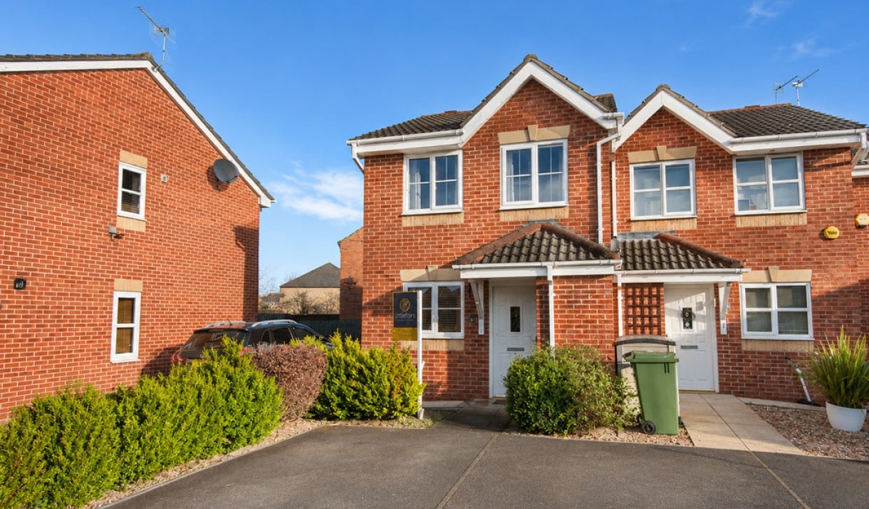 House Lockyer Close in York