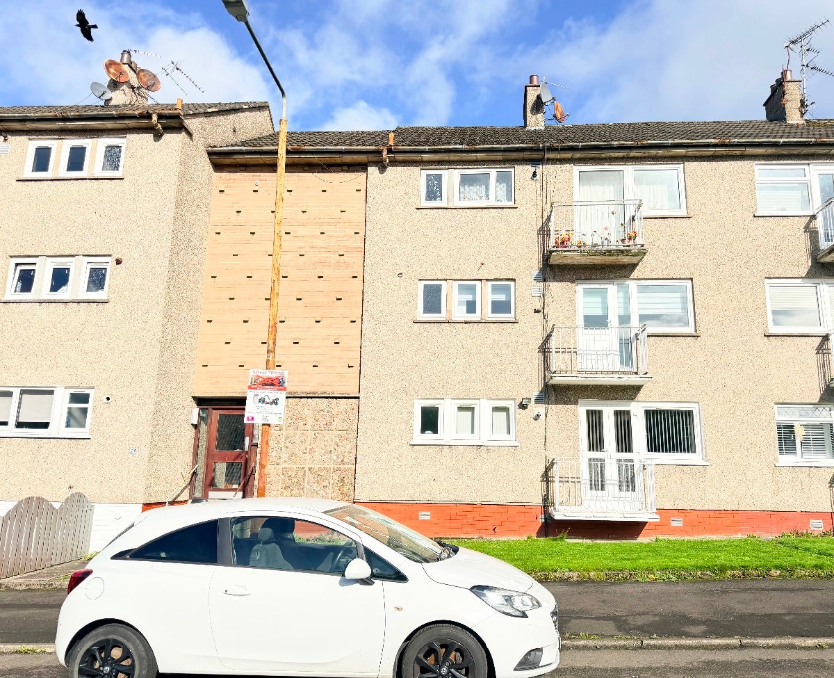 Flat Kinnell Crescent in Glasgow