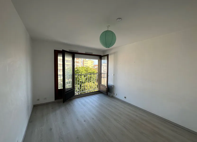 Flat Rue du Docteur Poujade in Carpentras