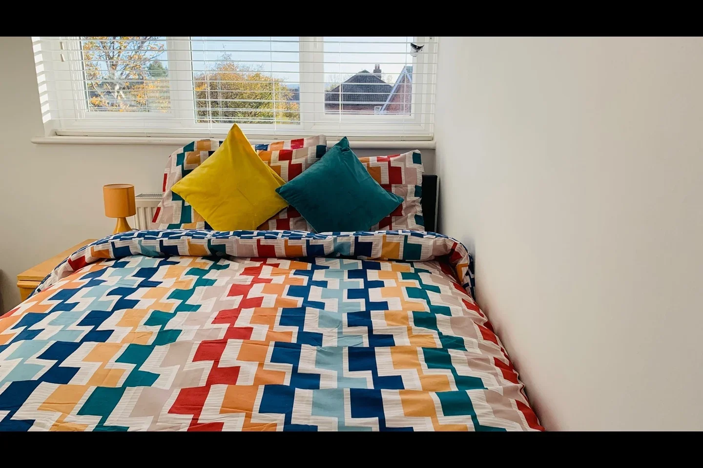 Room Thicket Road in Greater London