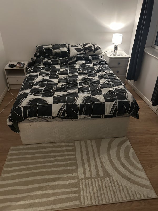 Room Kingsland Road in Greater London