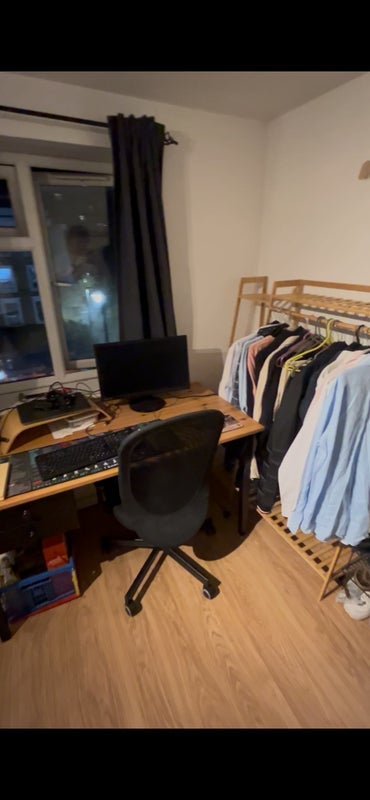 Room Kingsland Road in Greater London