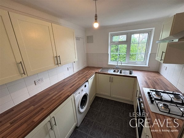 Flat Shearing Close in Nottingham