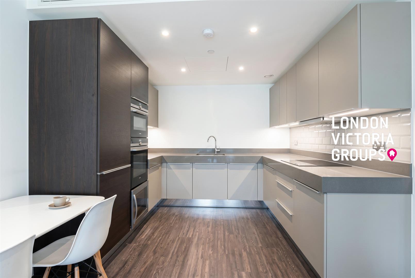 Flat Canter Way in Greater London