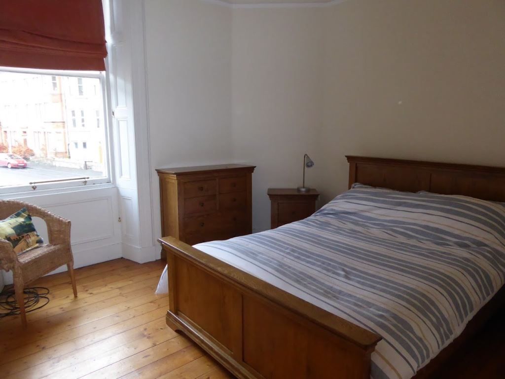 Flat Comiston Road in City of Edinburgh