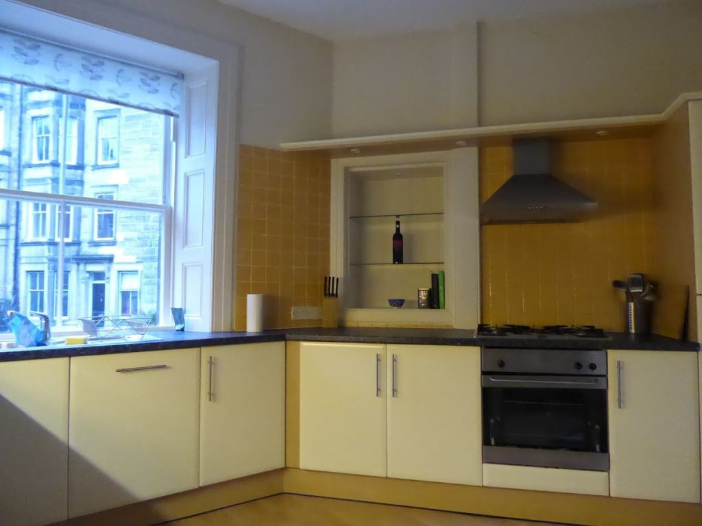 Flat Comiston Road in City of Edinburgh