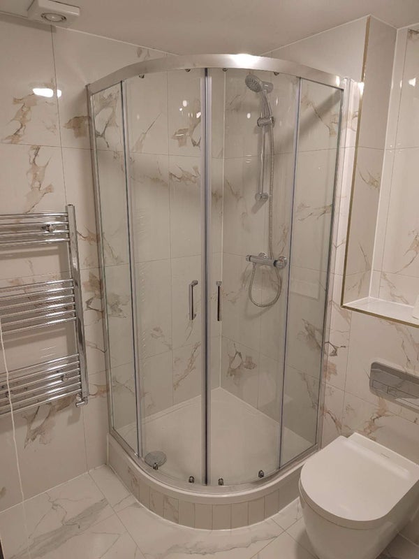 Room Belfry Close in Greater London