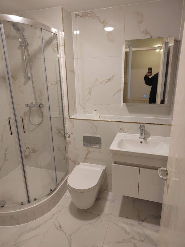 Room Belfry Close in Greater London