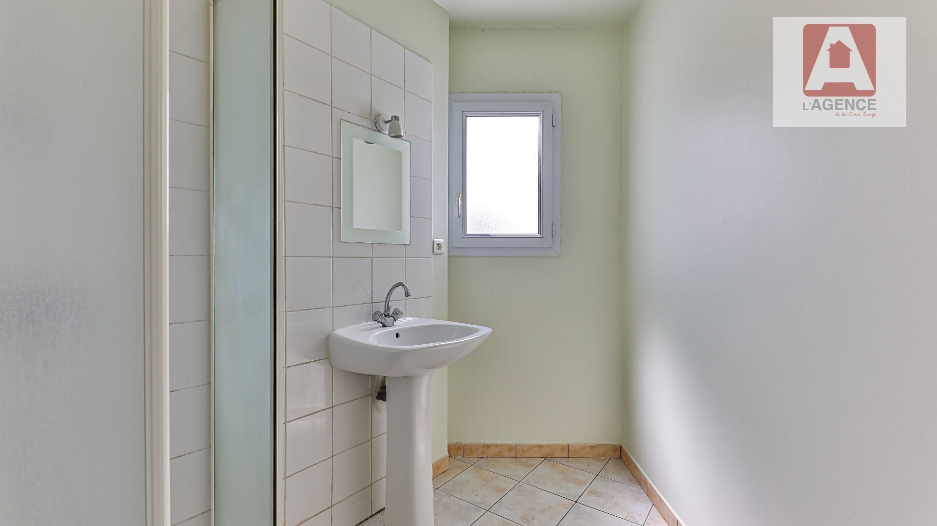 Flat Rue René Bazin in Saint-Révérend