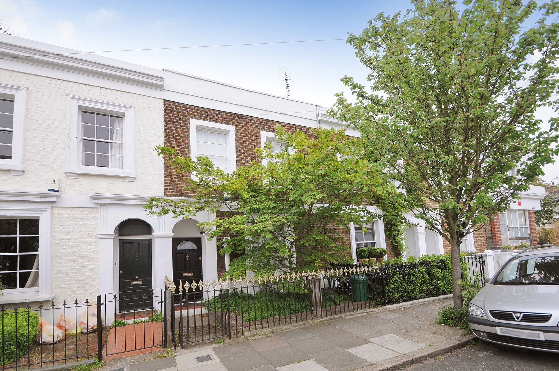 House Perrers Road in Greater London