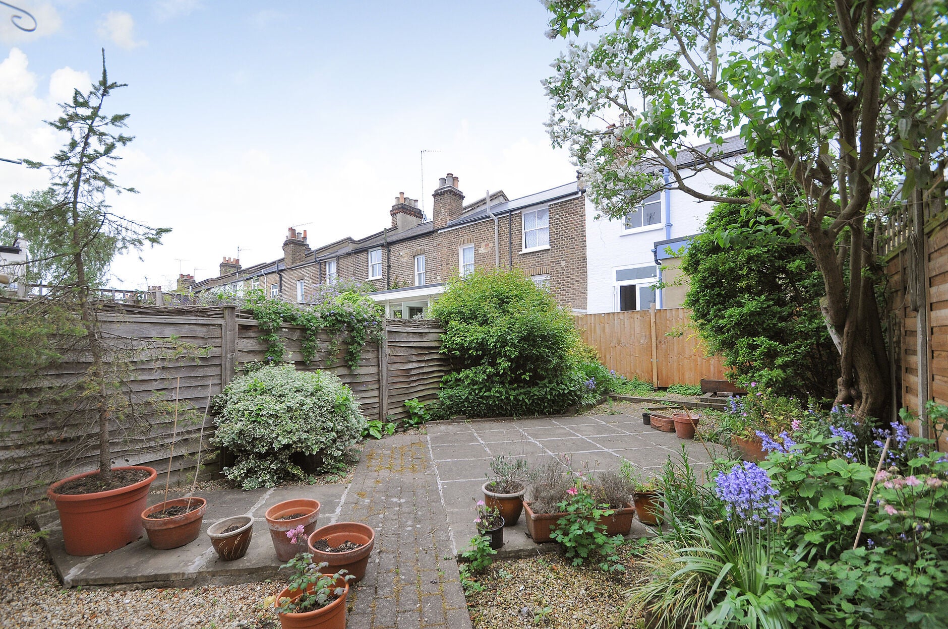House Perrers Road in Greater London