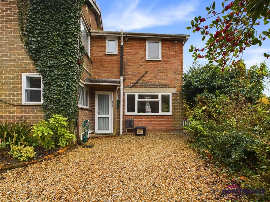 Flat Hollington Park Road in St Leonards