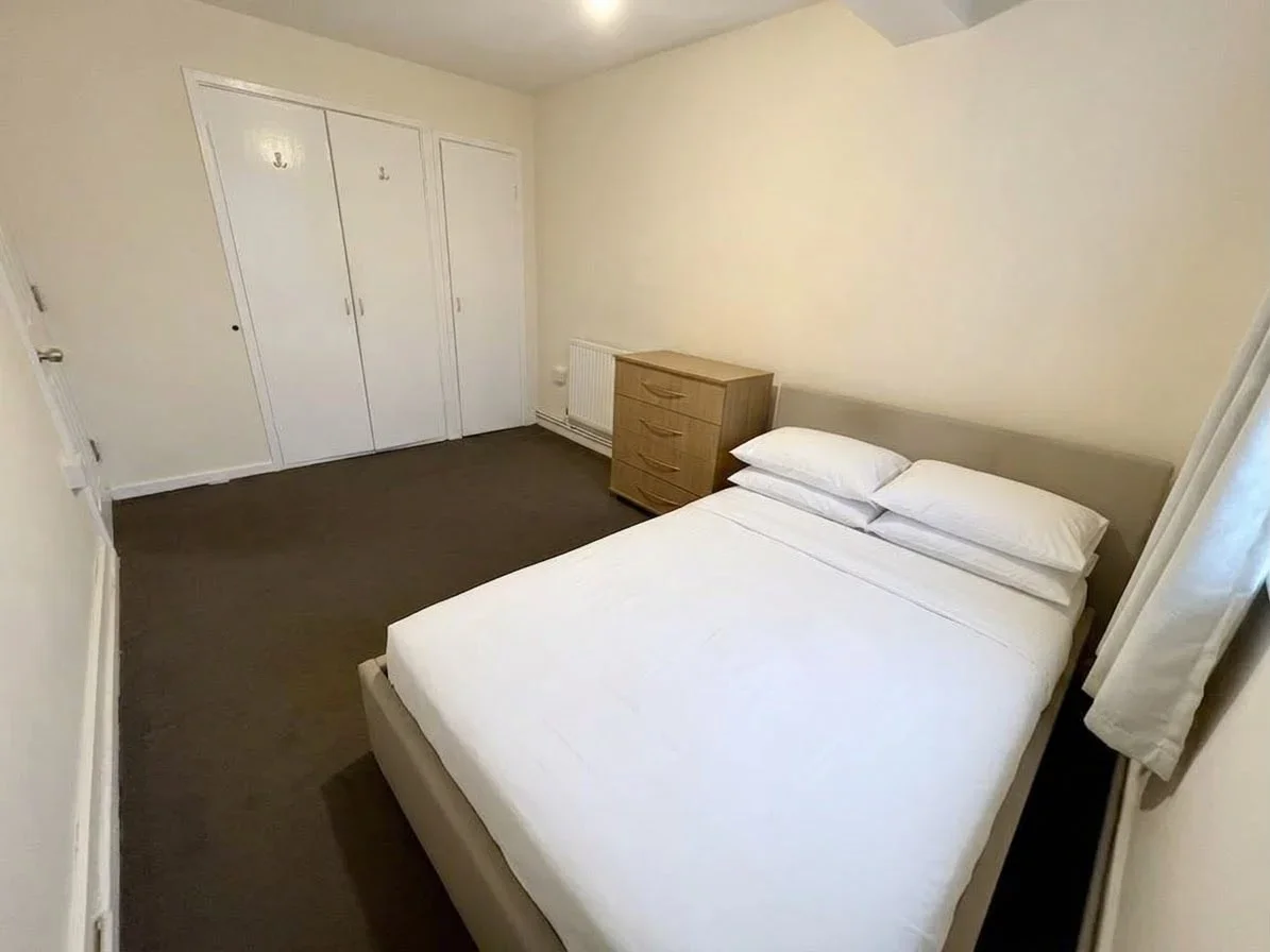 Room Southern Grove in Greater London
