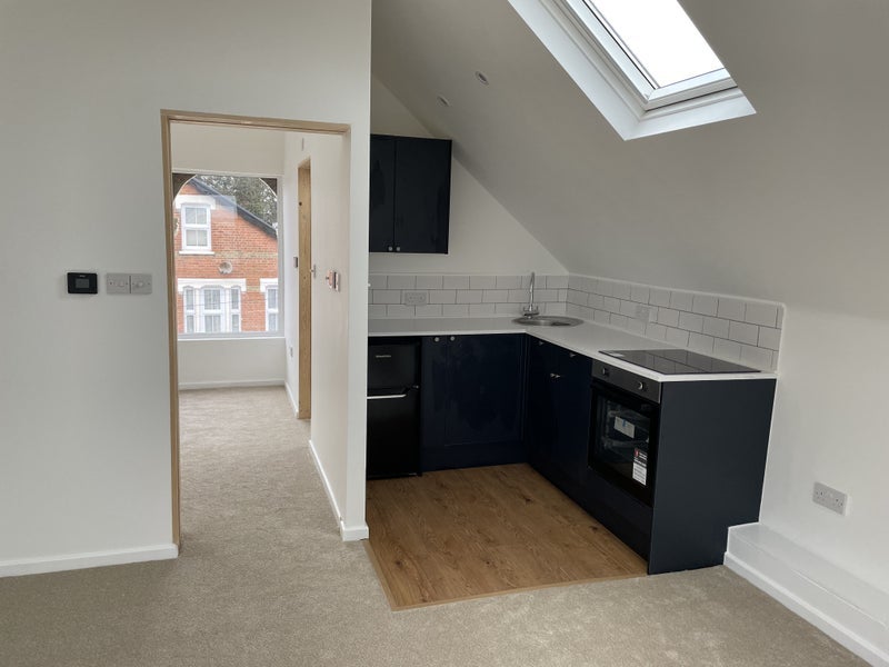 Flat Herbert Road in Greater London