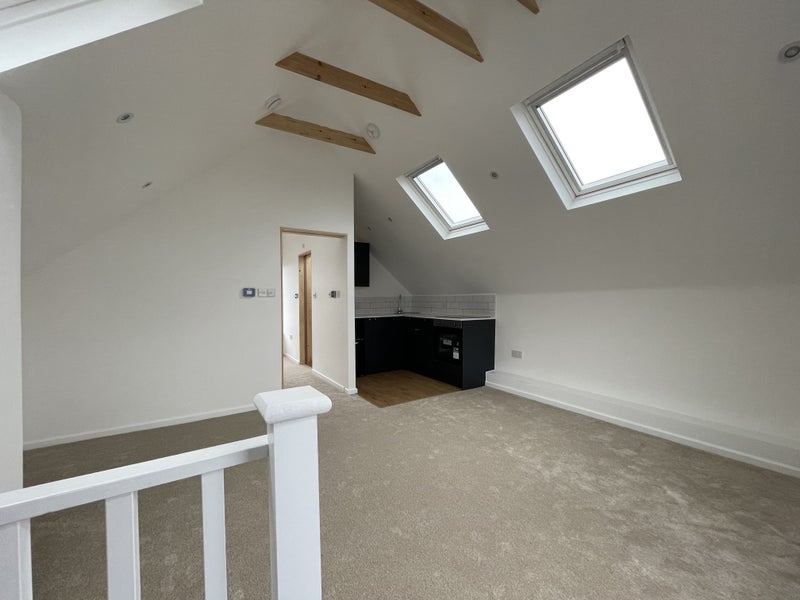 Flat Herbert Road in Greater London
