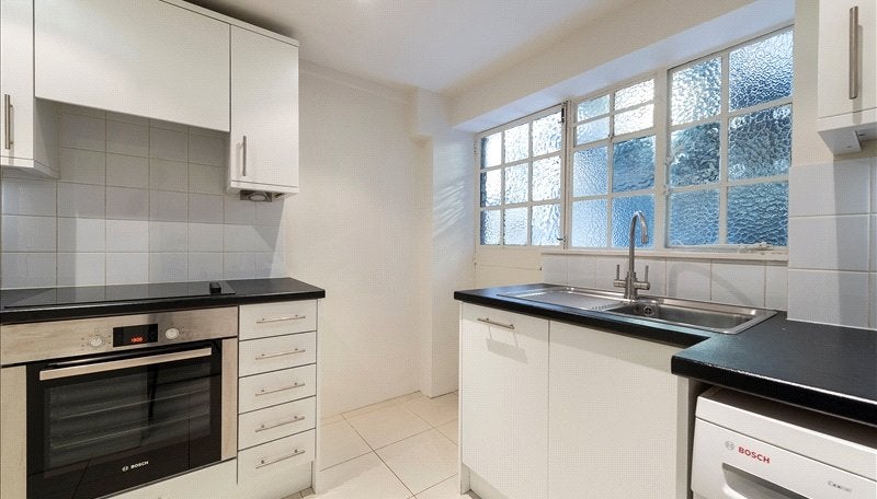 Flat Fulham Road in Greater London
