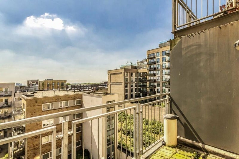 Room Broadway in Greater London