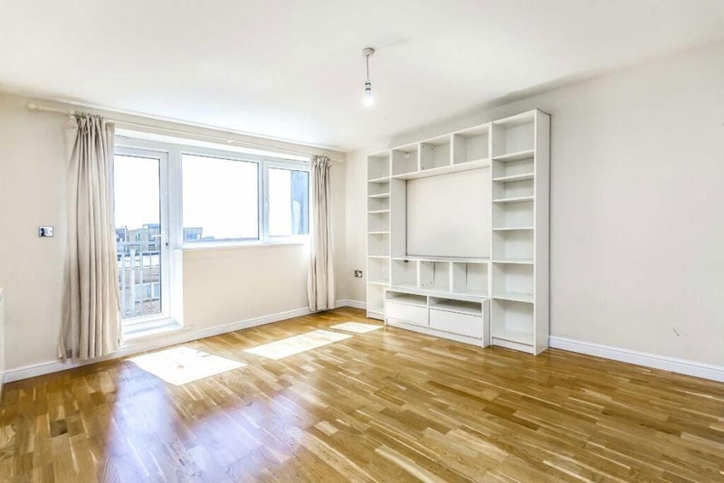 Room Broadway in Greater London
