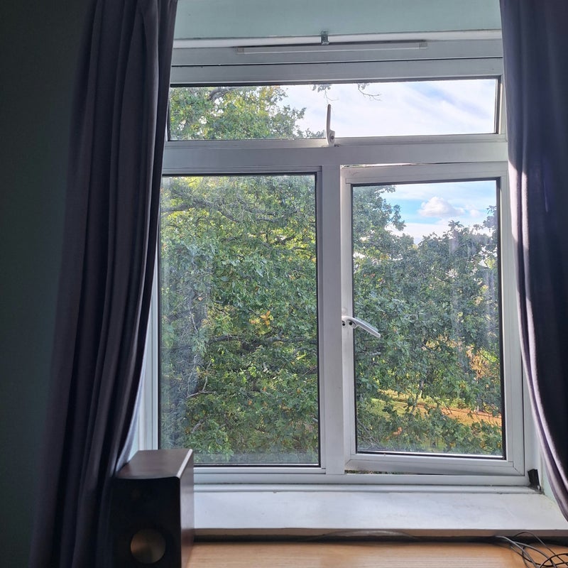 Flat Dacres Road in Greater London