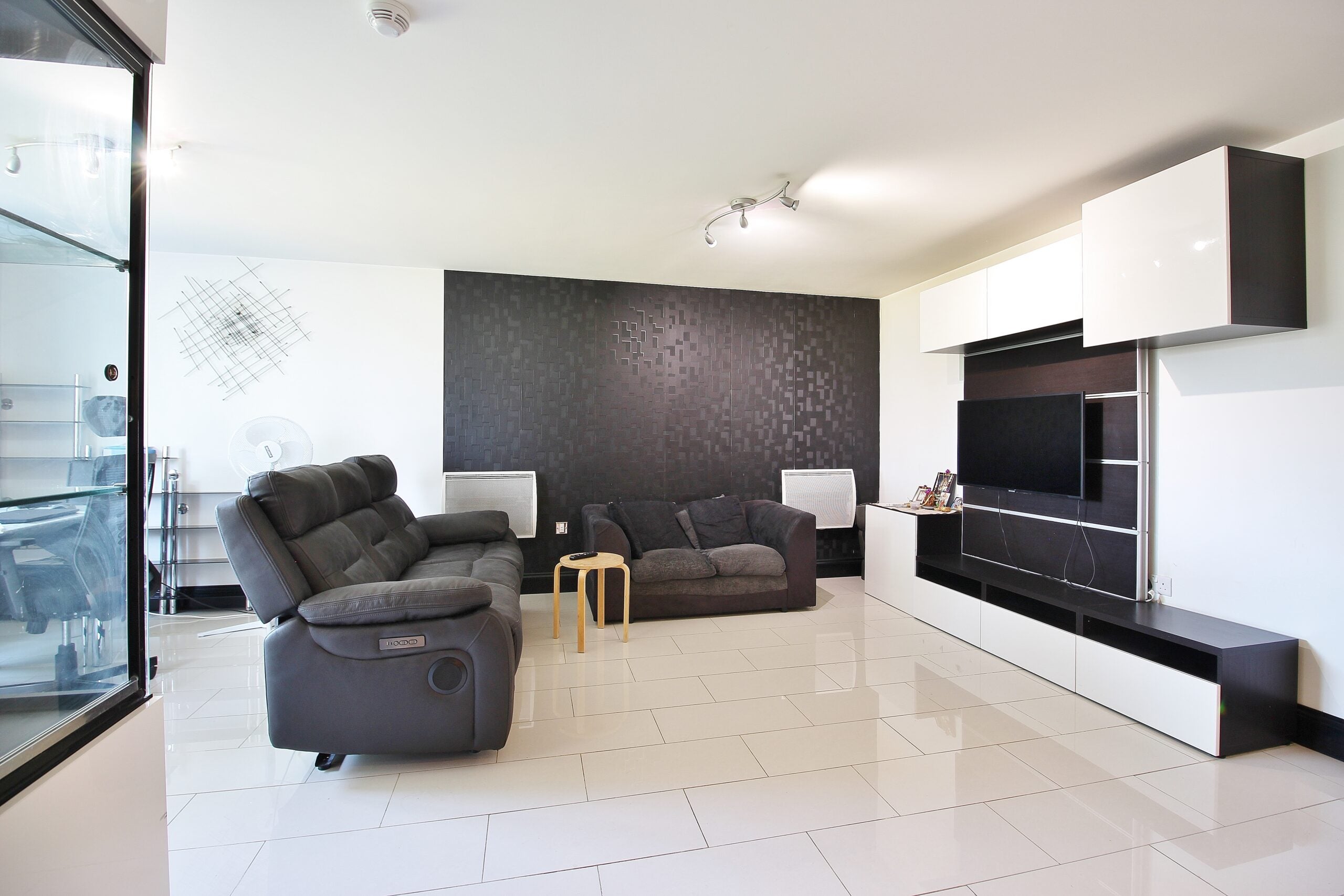Flat Primrose Place in Greater London