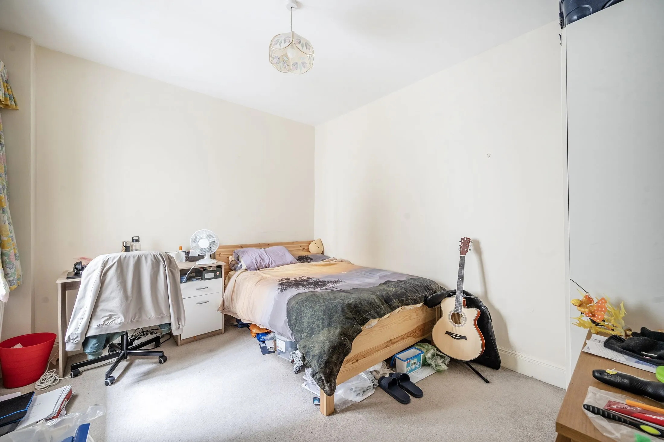 Flat Emperor's Gate in Greater London