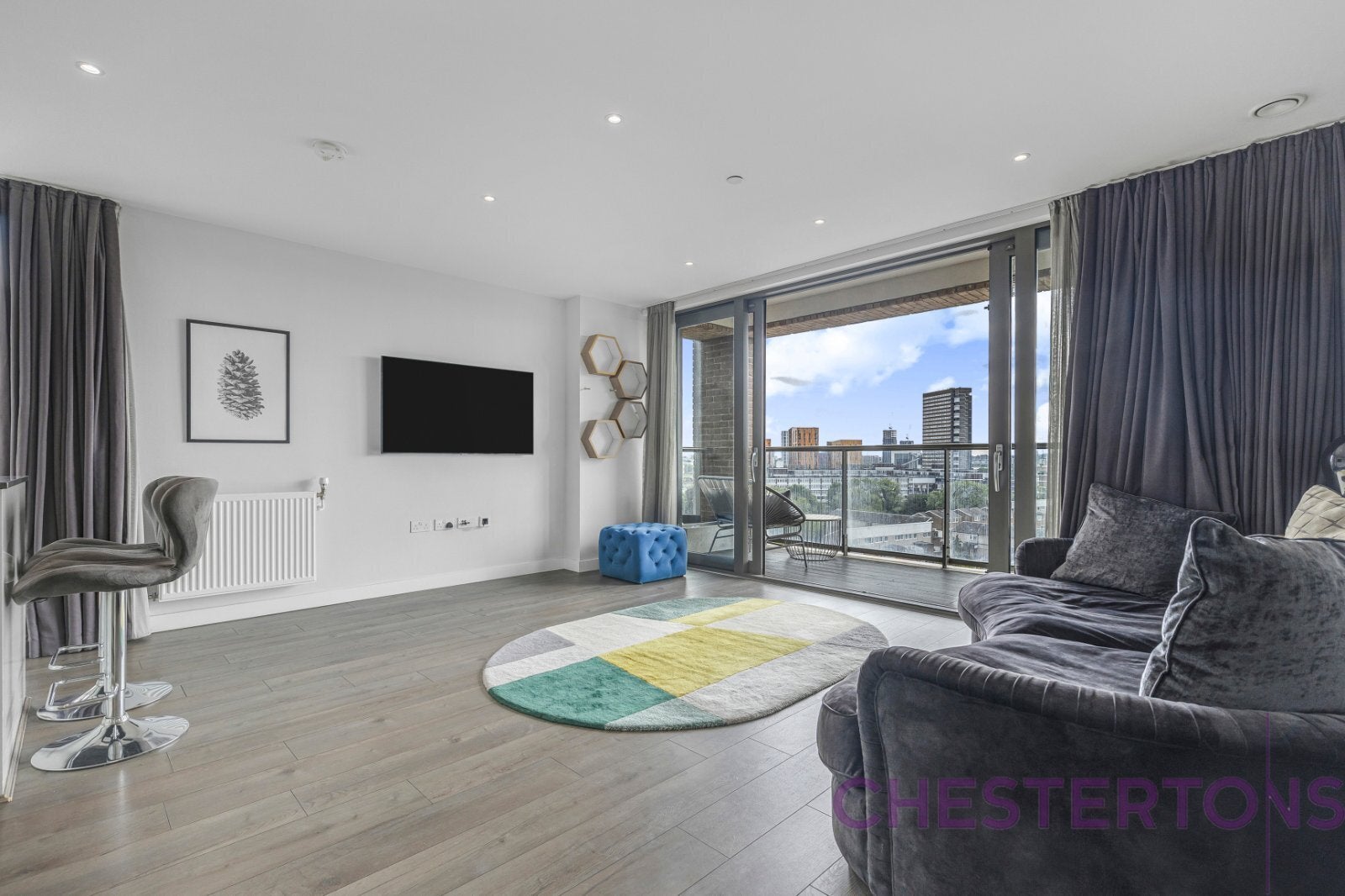 Flat Limeharbour in Greater London