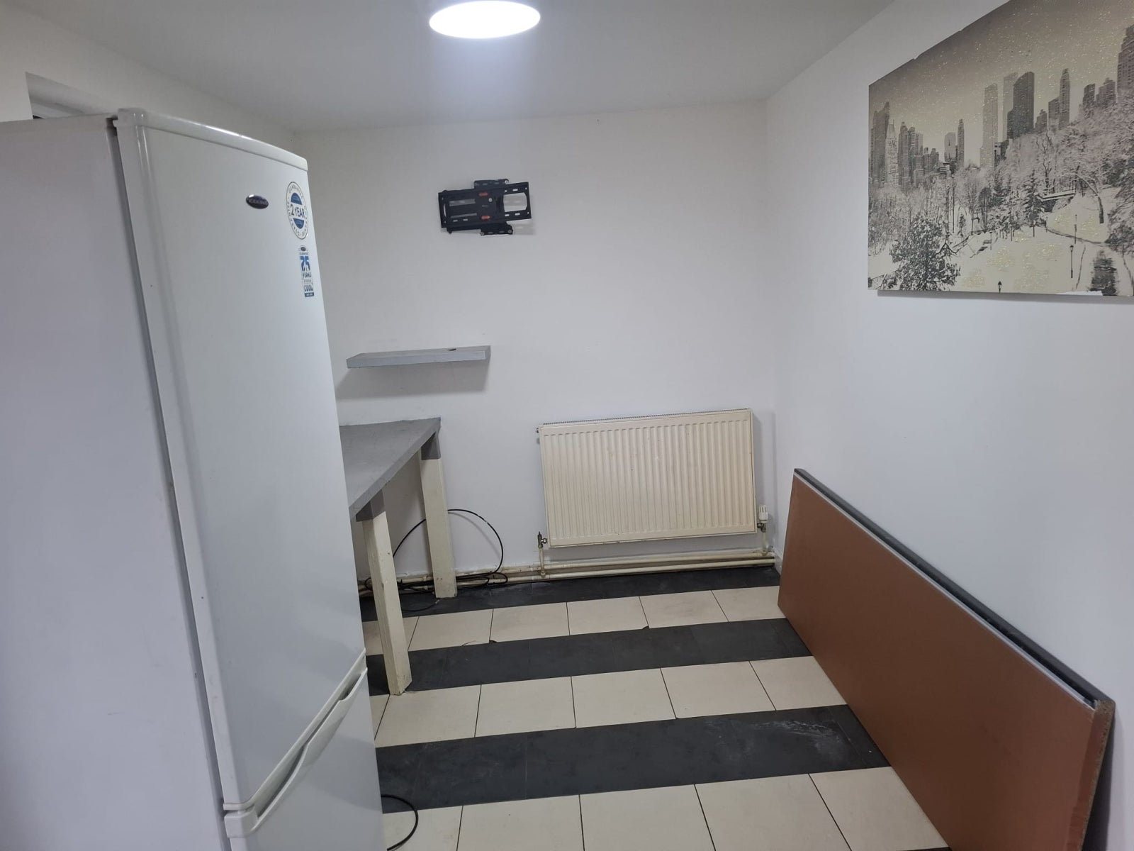 Flat Glebe Crescent in Chelmsford