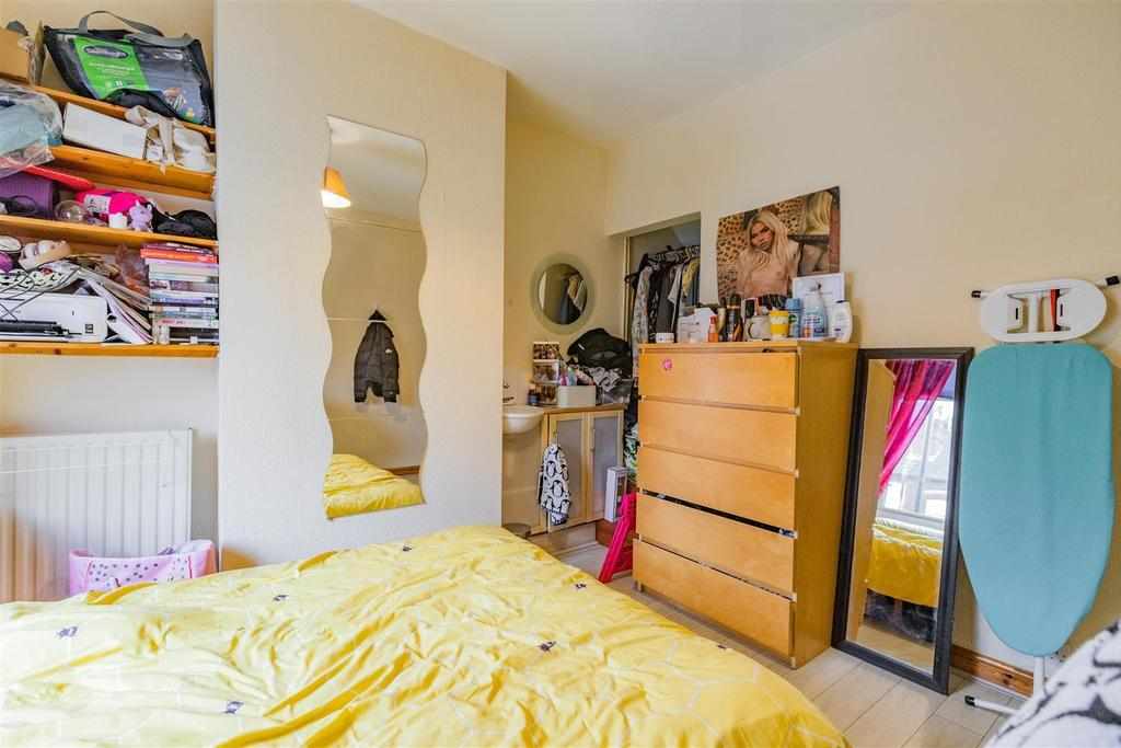 Flat Gleave Road in Birmingham