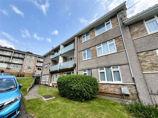 Flat Westward Gardens in Long Ashton