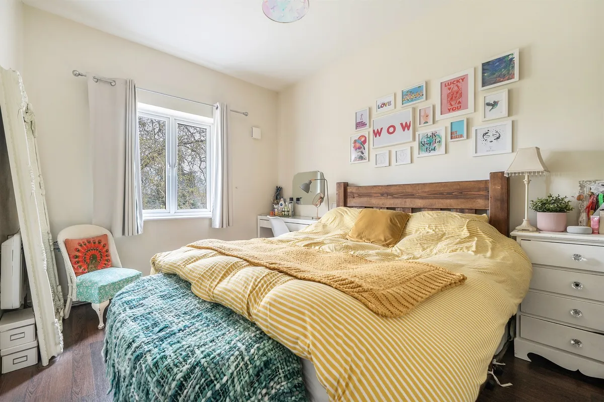 Room Grenfell Road in Maidenhead