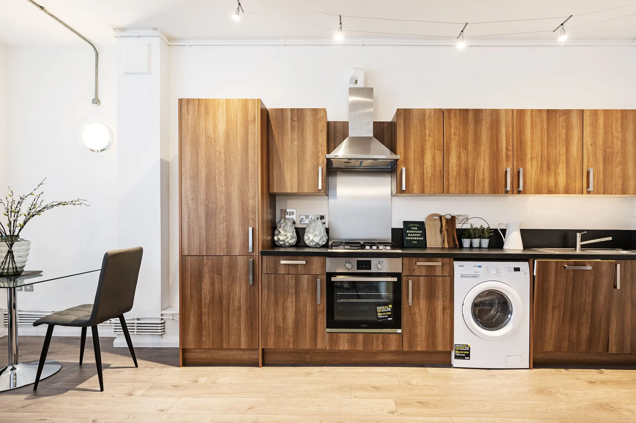 Flat Arbutus Street in Greater London