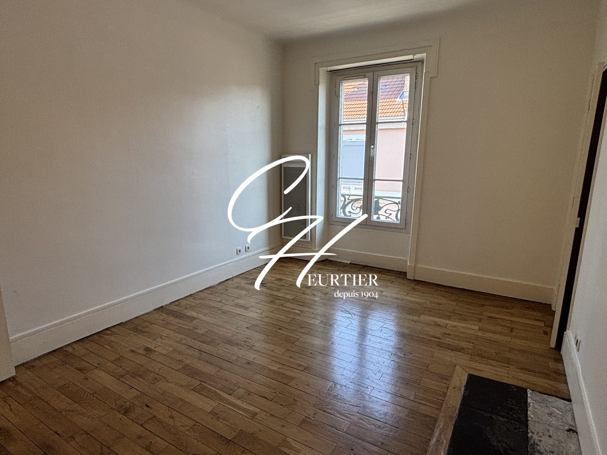 Flat Place d'Agier in Grenoble