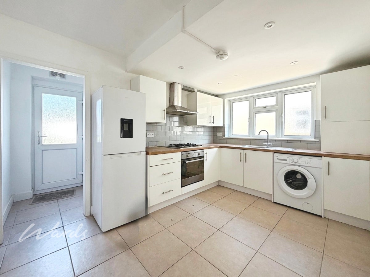 Flat St Vincents Road in Dartford