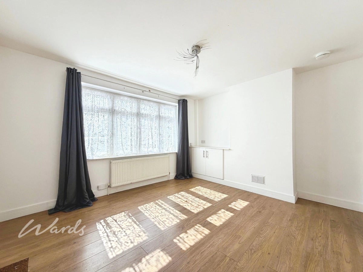 Flat St Vincents Road in Dartford